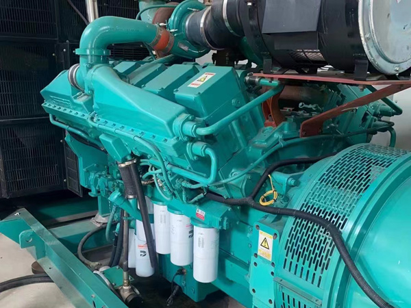 襄州更换100kW柴油发电机组机油时，需要注意哪些事项？